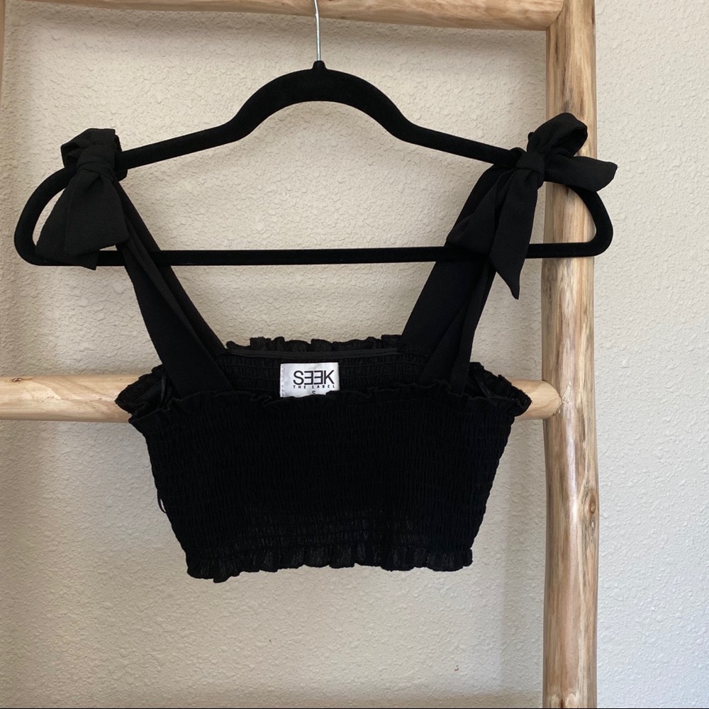 ✨SOLD✨ SEEK THE LABEL Tie Top Crop